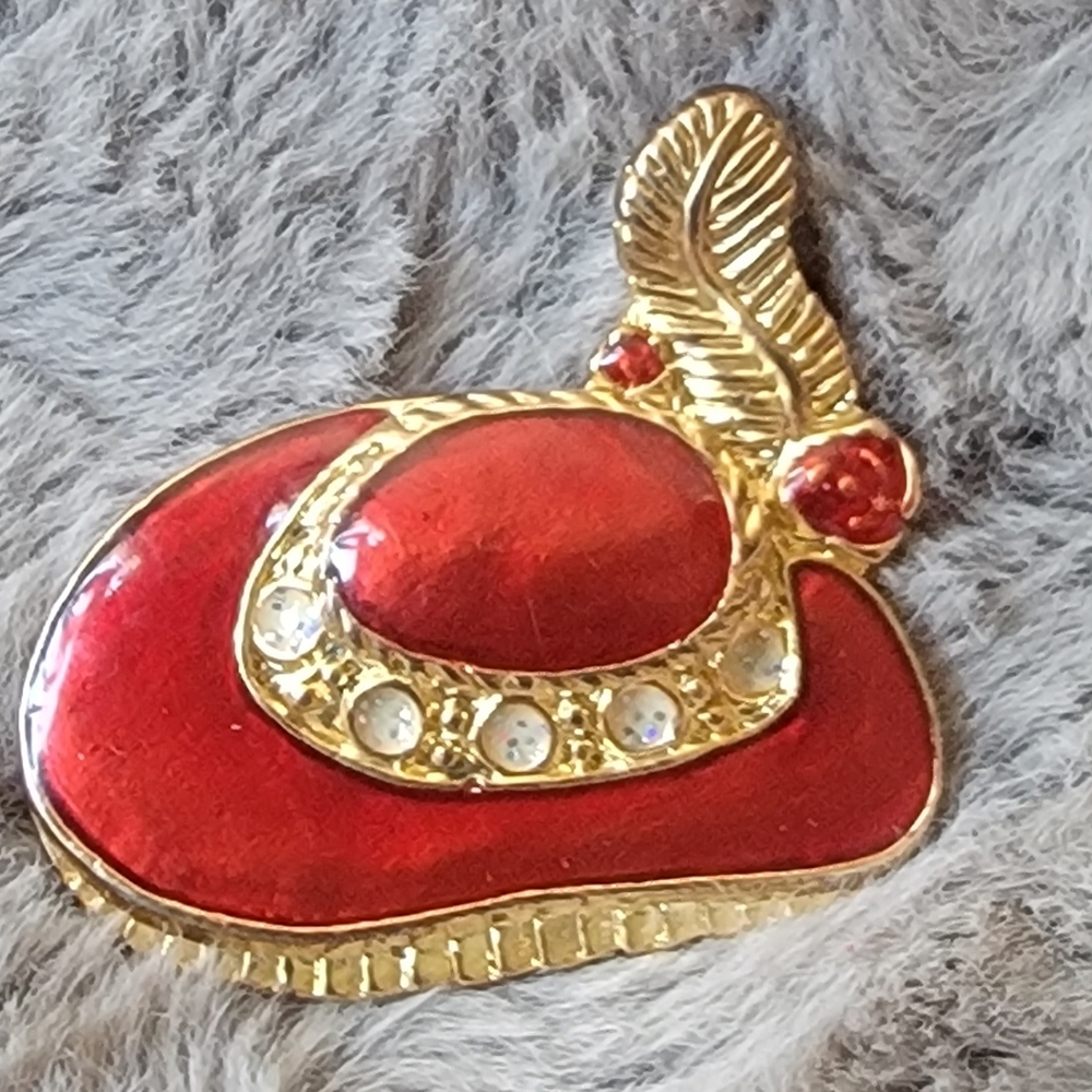 Elegant Red and Gold Brooch by Source Unknown